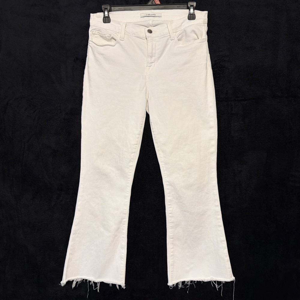 J Brand Jeans Size 30 Sneaker Flare Raw Hem White Jeans Inseam 25.5' Stretchy